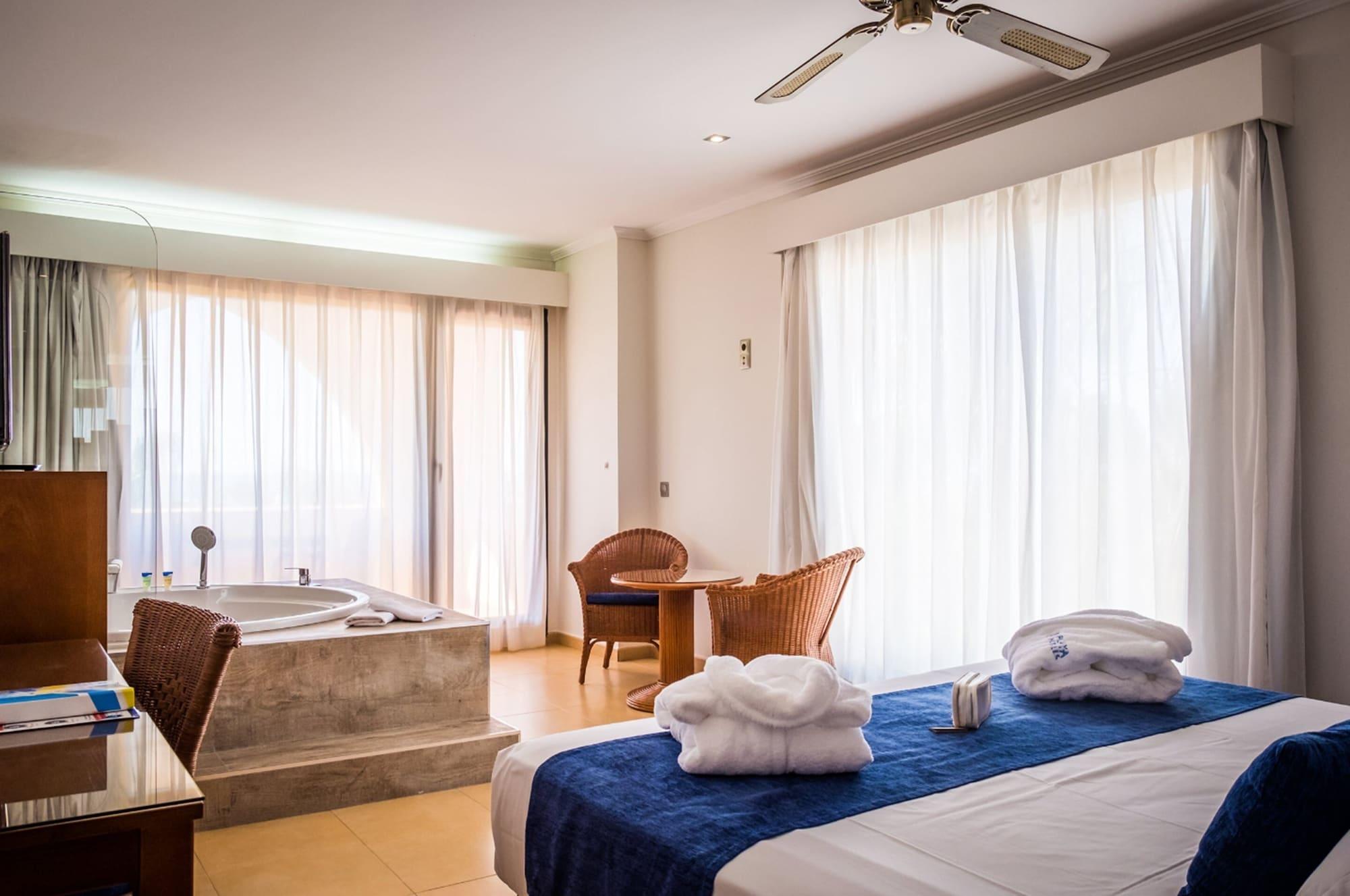 Playamarina Hotel Ayamonte Exterior photo